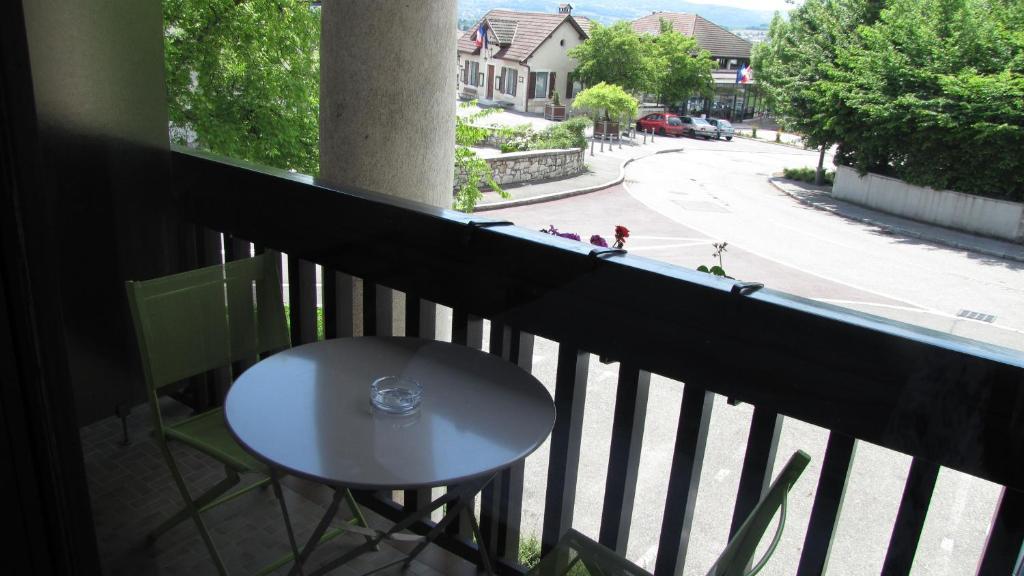 Logis Hotel Annecy Nord / Argonay Exterior photo